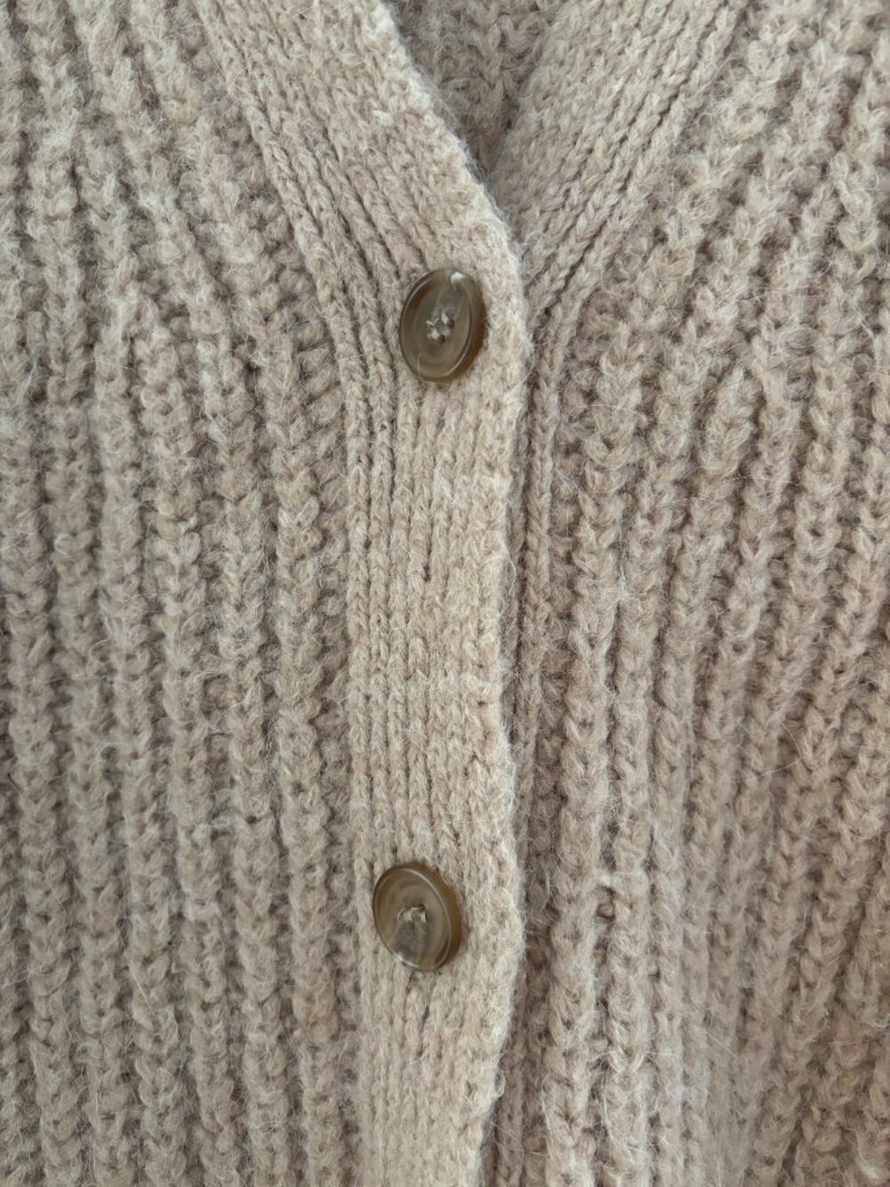 Heavenly Jenni Kayne sweater, coziest thing ever - Picture 2 of 3